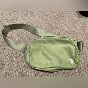 Lululemon belt bag- Edamame green